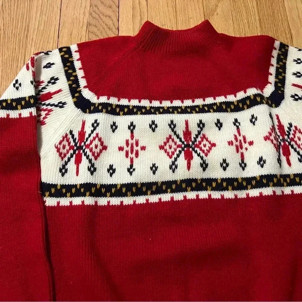 Vintage Sweater in red and white size small - Picture 4 of 9